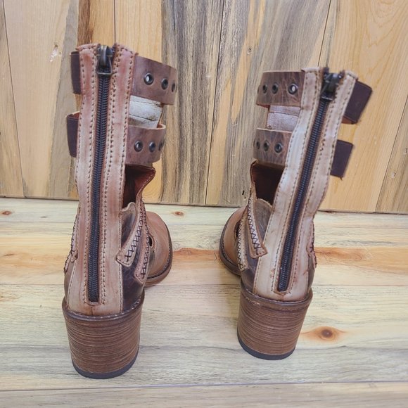 Corral Heritage Distressed  Leather Buckle Strap Western Gladiator Booties - Picture 5 of 9